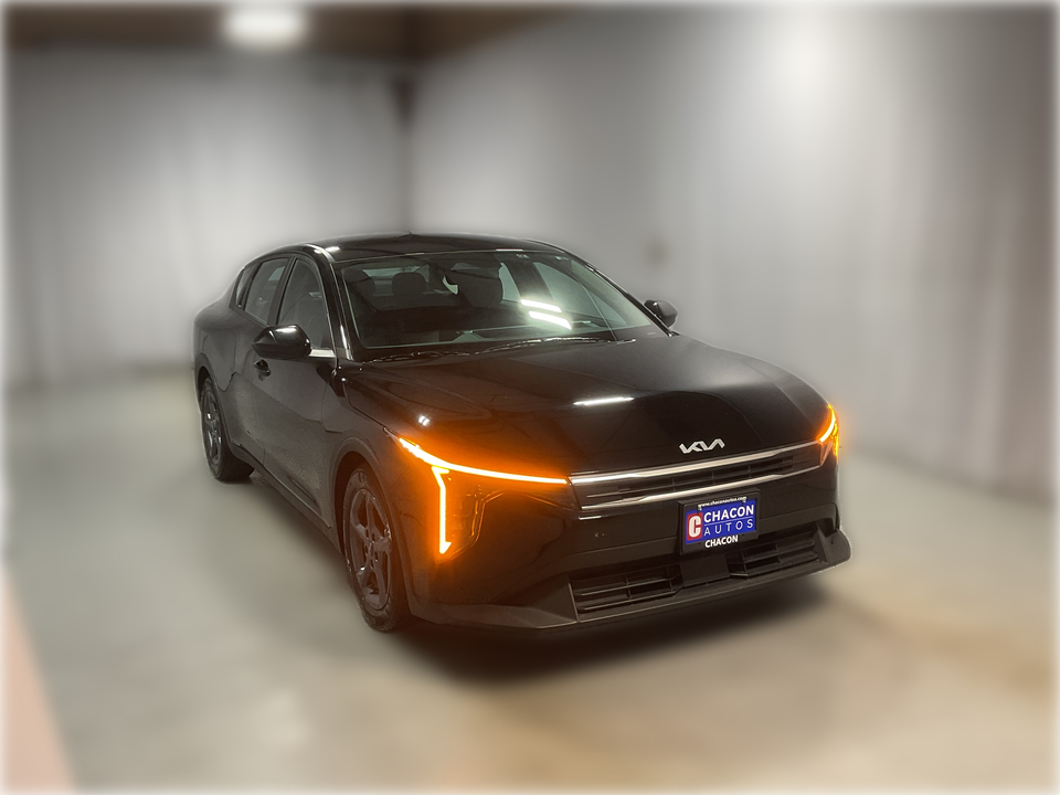 2025 Kia K4 LX